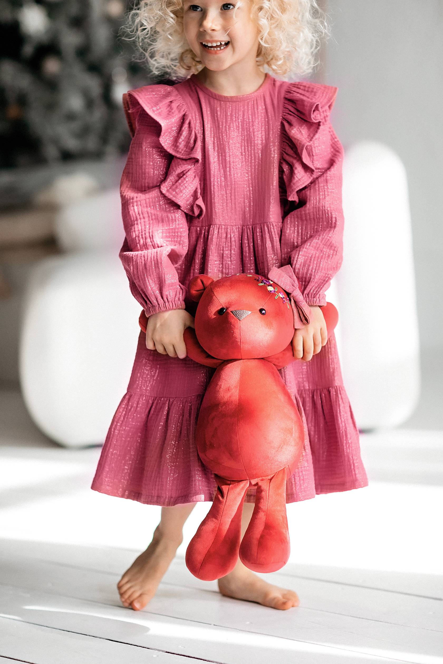 1_SVENTINE_SUKNELE_MERGAITEI_3-1680 Otilé clothing