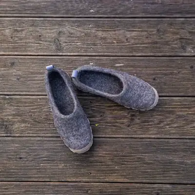 Lito-Orkan-beige-wool-shoes-4-400 Woolenclogs