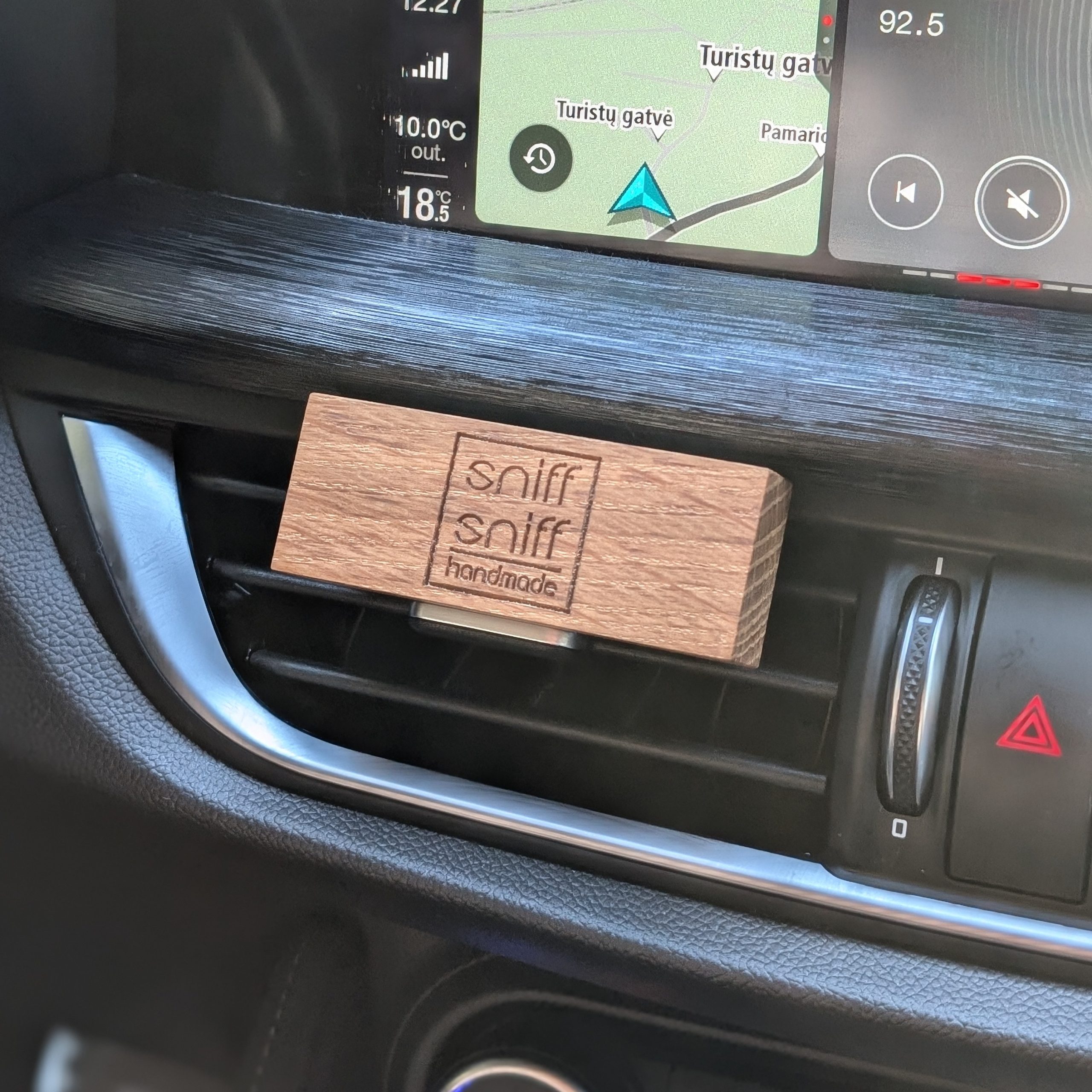 5_AUTOMOBILIO_KVAPAS_4